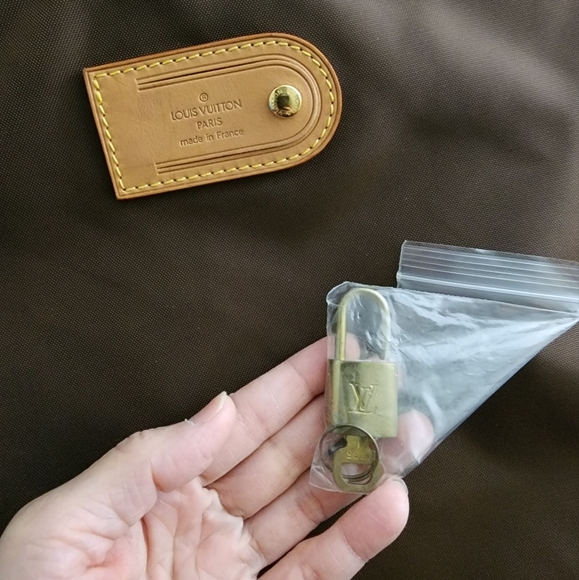 Monogram Louis Vuitton Pegase 45 - Picture 14 of 17